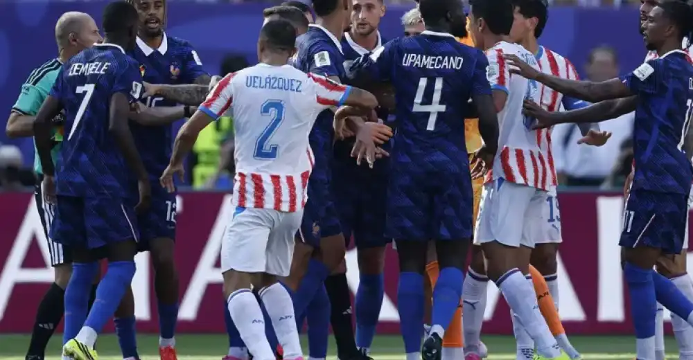 Francia – Paraguay: el fútbol, ese deporte en el que dar un golpe no cuesta nada